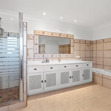 Unforgettable Luxury In - Rdr461 Villa *