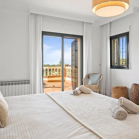 Villa Unforgettable Luxury In - Rdr461