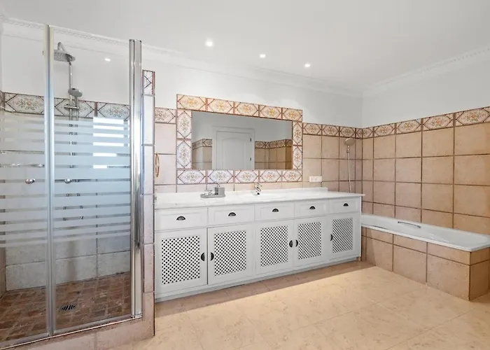 Unforgettable Luxury In - Rdr461 Villa *